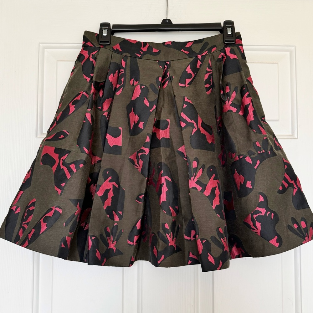 Banana Republic NWOT Taffeta Mini Skirt size S